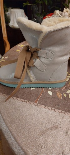 Lovely fur lined boots beige - lined,