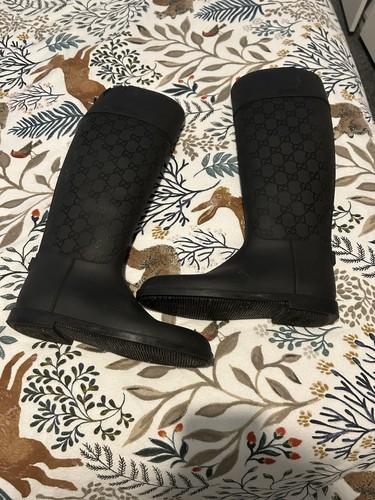 Gucci wellies pre loved - pre,