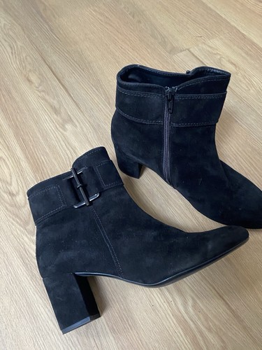 Lovely pair ladies - ladies, black